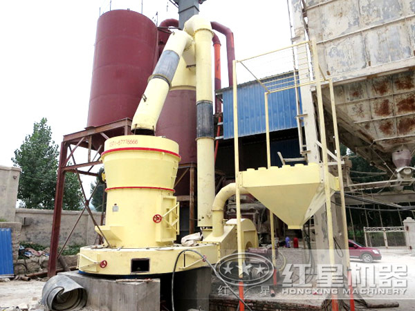 新型环保雷蒙磨施工现场